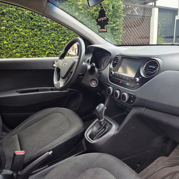 HYUNDAI GRAND I10 2018 AUTOMATICO