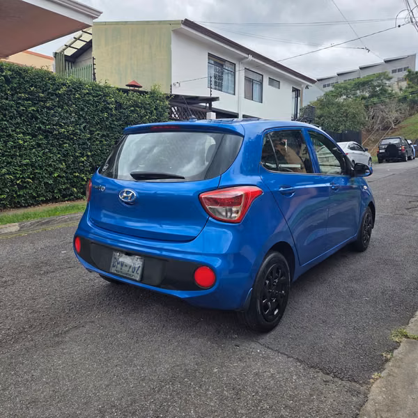 HYUNDAI GRAND I10 2018 AUTOMATICO