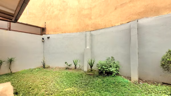 Moderna y espaciosa vivienda en la calle hacia el Cristo de Sabanilla