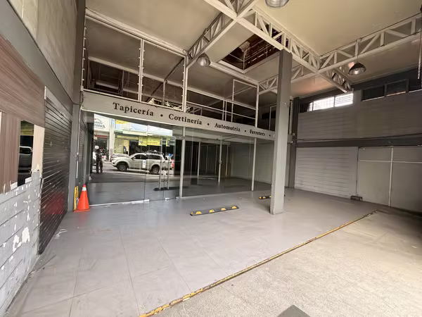 Commercial Rental in the center of ALATURLA