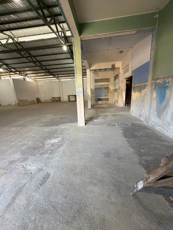 Bodega/Local Comercial cerca al estero | Puntarenas Centro | 667 m²