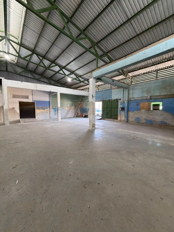 Bodega/Local Comercial cerca al estero | Puntarenas Centro | 667 m²