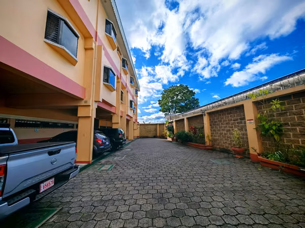 Apartment for rent in Rohrmoser. Furnished.