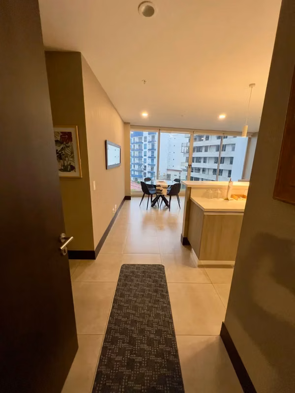 EN ALQUILER, ROHRMOSER NUNCIATURA. HERMOSO APARTAMENTO AMUEBLADO