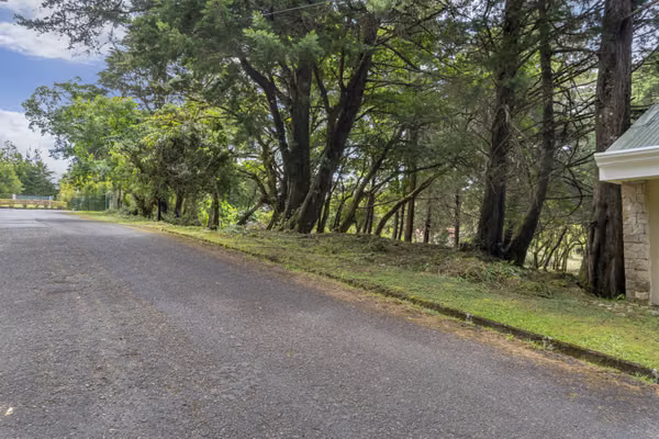 Lote plano en Residencial El Castillo – San Rafael de Heredia