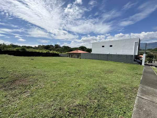Lote de 338m2 en El Coco de Alajuela