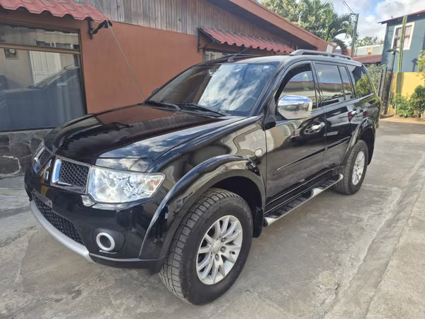 Mitsubishi nativa