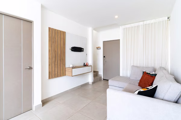 Bella casa en condominio Vistas de Santa Ana