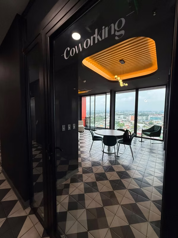 Apartamento Amueblado en Escalante | 1 Habitación | Amplio Balcón | $1.200