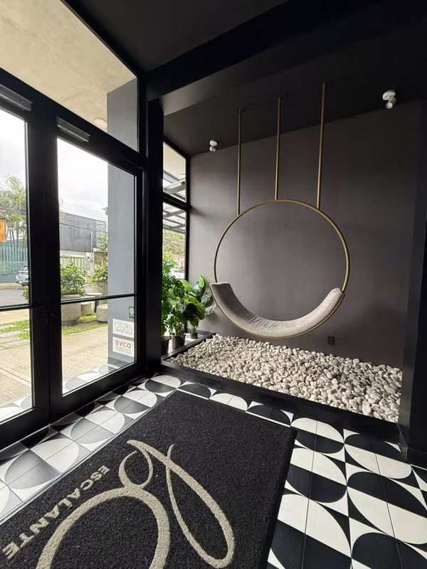 Apartamento Amueblado en Escalante | 1 Habitación | Amplio Balcón | $1.200