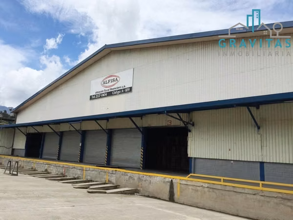 Bodega en venta en Cartago, uso de suelo mixto ID 827