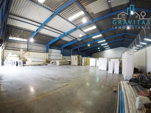 Bodega en venta en Cartago, uso de suelo mixto ID 827