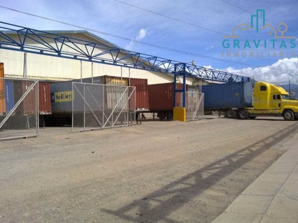 Bodega en venta en Cartago, uso de suelo mixto ID 827
