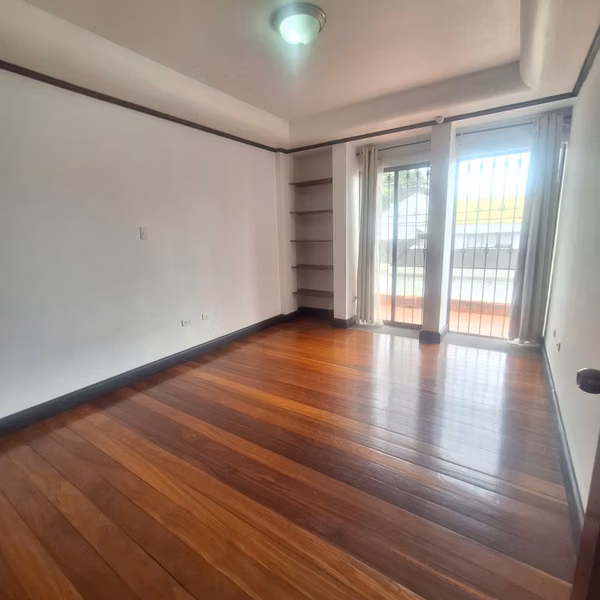 Alquiler de casa grande en Nunciatura - Parque del Café