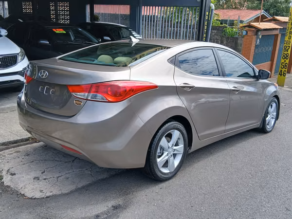 Hyundai elantra