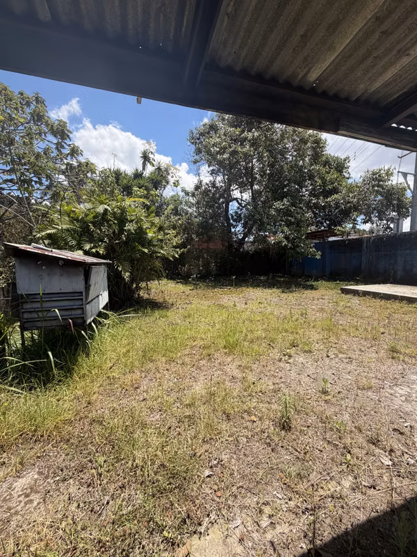 Terreno en Montes de Oca/uso de suelo mixto-frente a calle pública