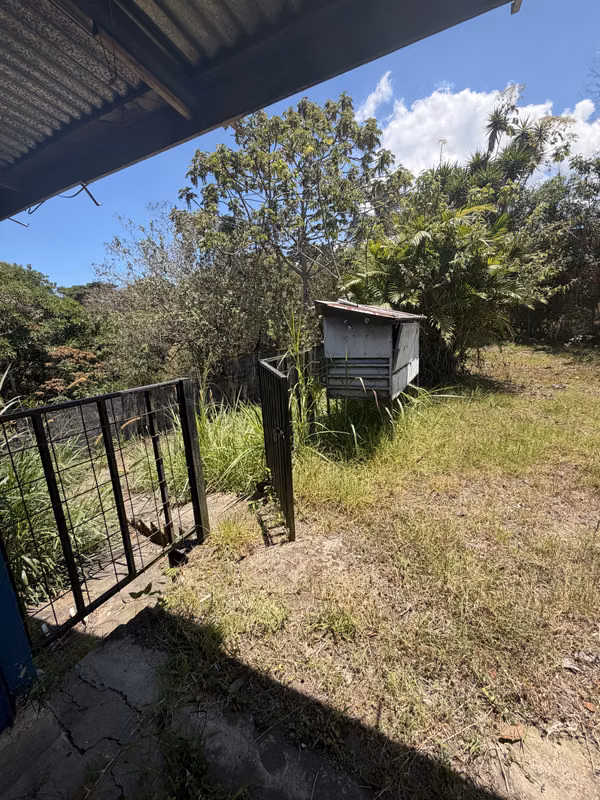 Terreno en Montes de Oca/uso de suelo mixto-frente a calle pública