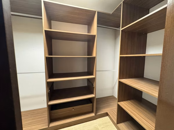 Casa Contemporánea en Venta | Condominio 527, Los Laureles, Escazú