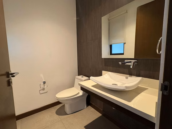 Casa Contemporánea en Venta | Condominio 527, Los Laureles, Escazú