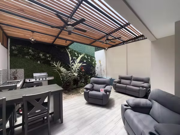 Venta de casa en condominio en San Miguel de Santo Domingo, Heredia