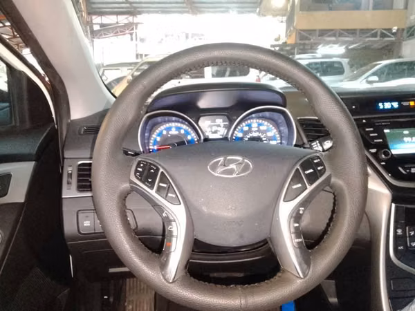 HYUNDAI ELANTRA 2015