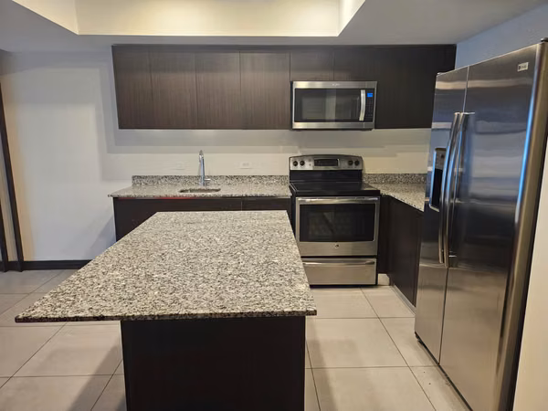 Apartment sale LIVE IN TORRE LOS YOSES!
