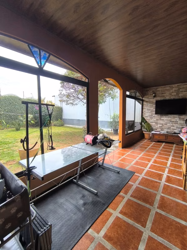 Alquiler Habitaciones en casa amplia y acogedora. AMO437.