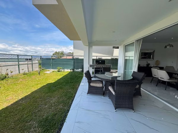 Unfurnished house for rent in Guachipelín, Escazú