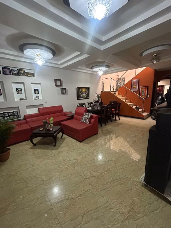 Venta Casa en Gravilias Desamparados | 4 Habitaciones | Acabados Modernos