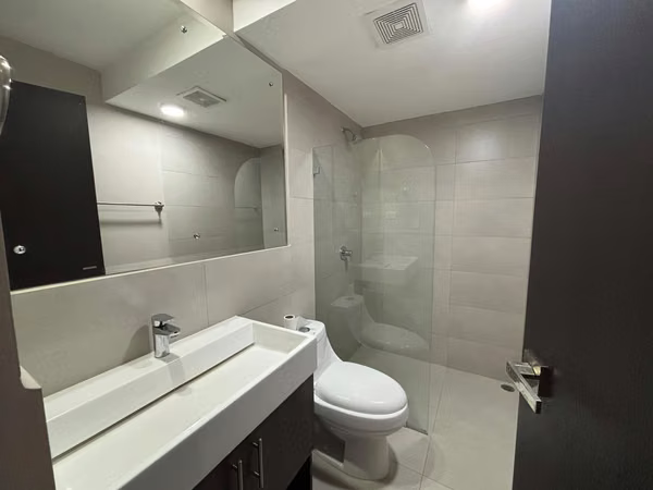 Apartamento amueblado en alquiler - Condominio Altamira, San Pablo de Heredia