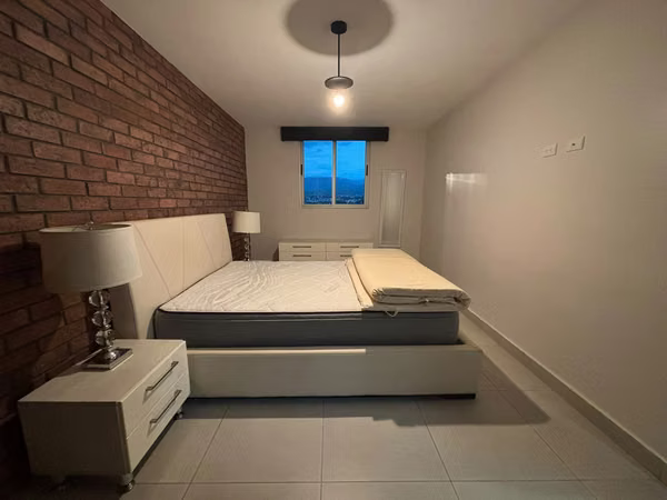 Apartamento amueblado en alquiler - Condominio Altamira, San Pablo de Heredia