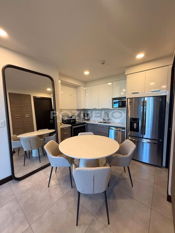 Vendo apartamento moderno en edificio en Escazú, cerca de Multiplaza