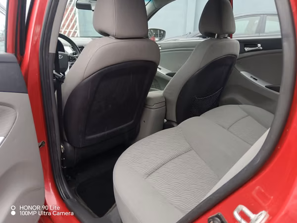 Hyundai accent