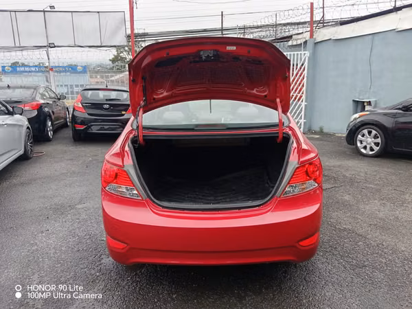 Hyundai accent