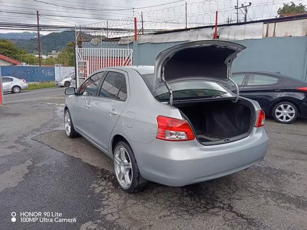 Yaris