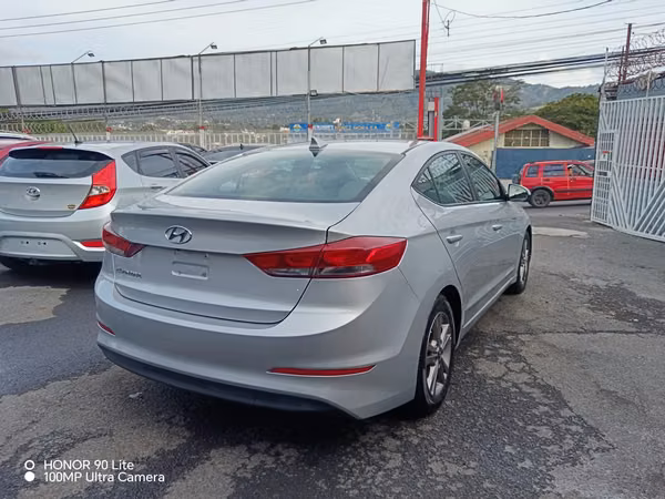 Hyundai elantra