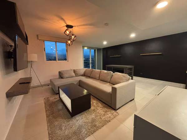 Apartamento amueblado en alquiler - Condominio Altamira, San Pablo de Heredia