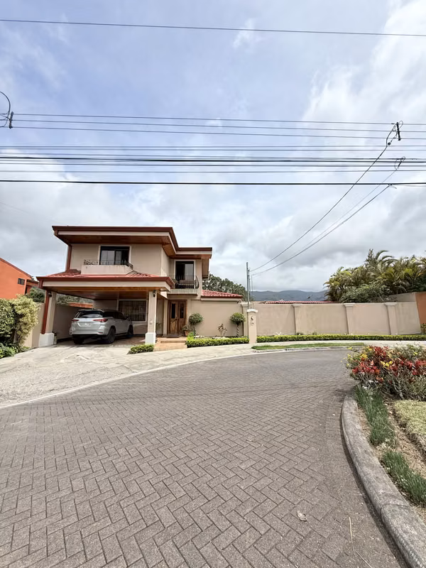 Venta de Casa en Condominio Antigua, Tejar, Cartago.
