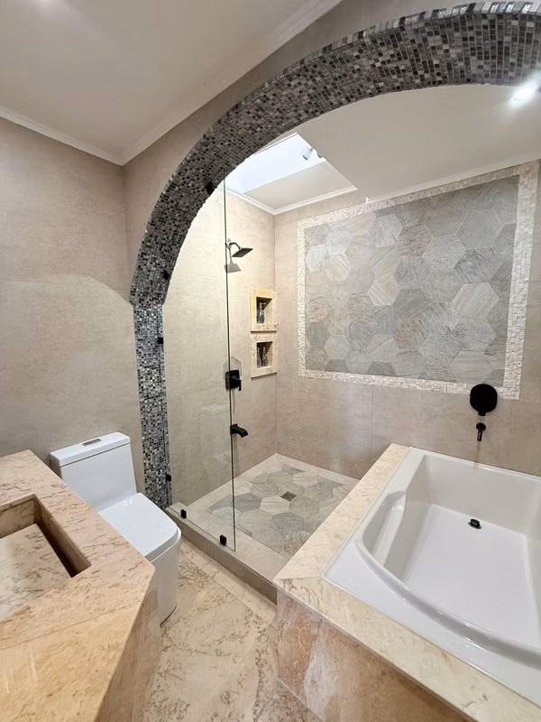 Venta de Casa en Condominio Antigua, Tejar, Cartago.