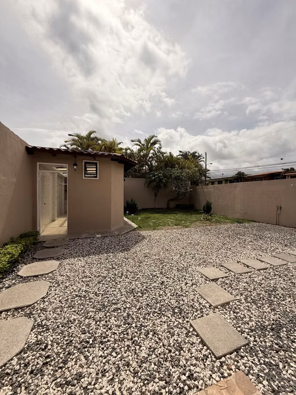 Venta de Casa en Condominio Antigua, Tejar, Cartago.