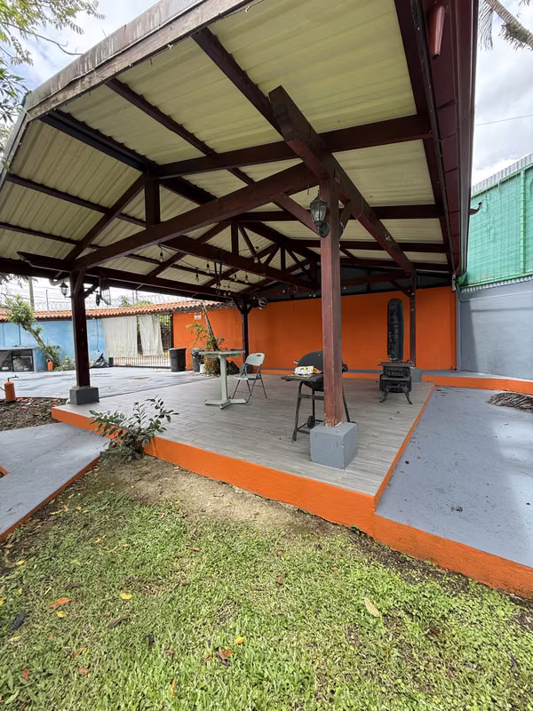 Mini Resort en Venta en el Centro de Orosi, Cartago.