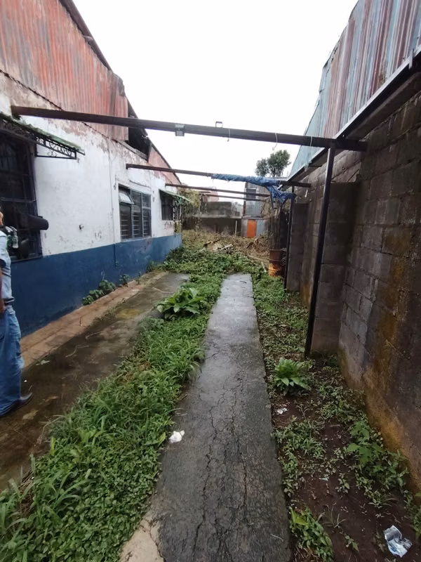 Lote comercia HEREDIA