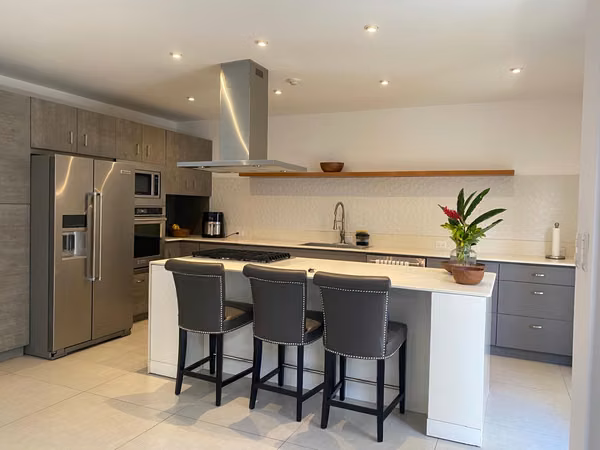 Venta Casa moderna en Condominio Río Oro