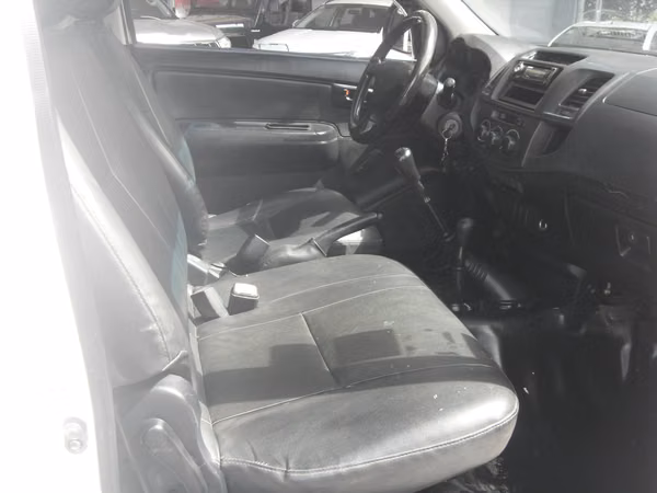 Toyota Hilux Cabina Sencilla 4x4