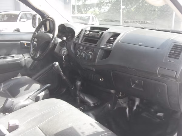 Toyota Hilux Cabina Sencilla 4x4