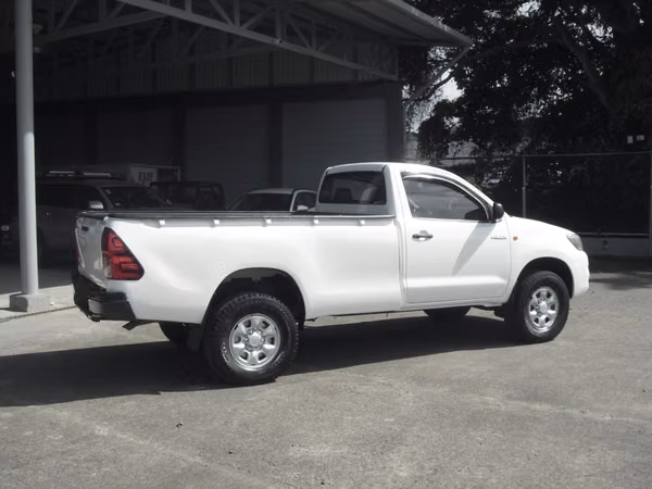 Toyota Hilux Cabina Sencilla 4x4