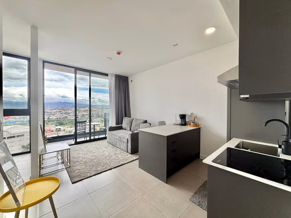 Rental Full Amoblado width 124; Bo Escalante, close to Park France