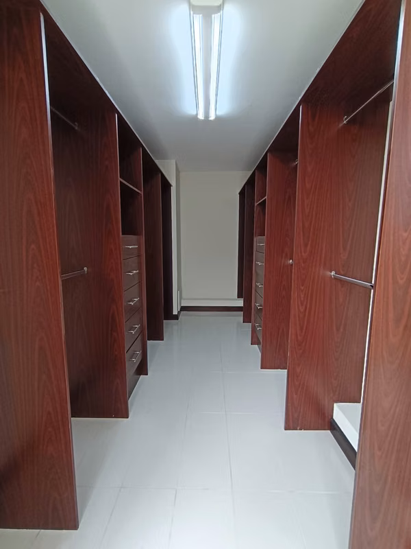 Altos de Marbella, B. Horizonte, hermoso-lujo-amplio, iluminado, 3 hab, 2.5 baños, vista especta.