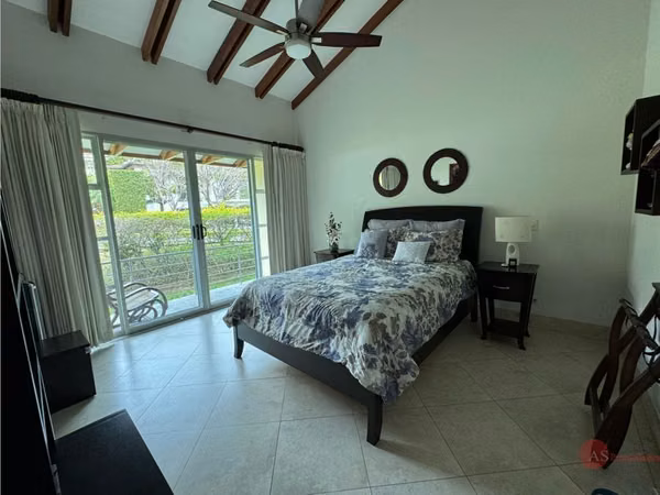 VENTA CASA EN CONDOMINIO CERRO ALTO - ESCAZÚ