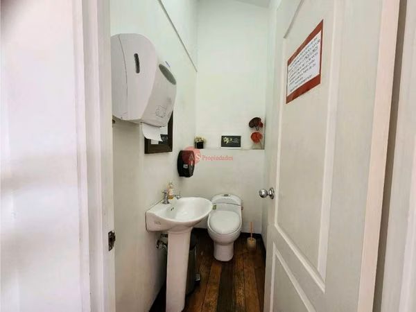 SE ALQUILA OFICINA EN ESCAZÚ DE 11.52 M2